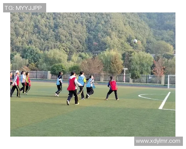 澳洲足球女球星闪耀绿茵场谱写巾帼奋斗与荣耀新篇章